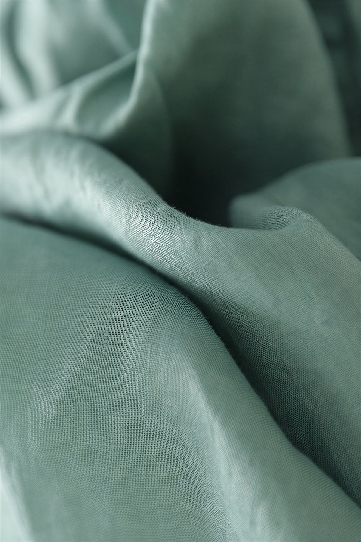 M-2XL 「兩色」立領排扣高腰褶襉長版洋裝