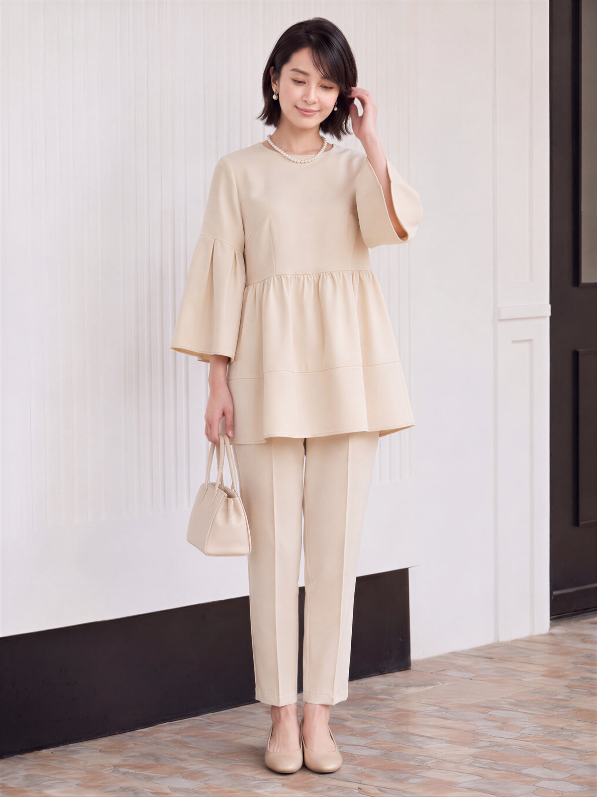 「秋季新品 」「兩色」S-2XL 品質兩件式 喇叭袖高腰剪接氣質 上衣+褲子