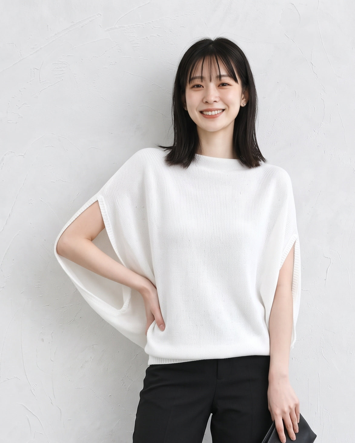 「秋季新品 」白色半高領寬鬆廓形針織衫