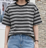 黑色橫條紋寬鬆落肩T恤