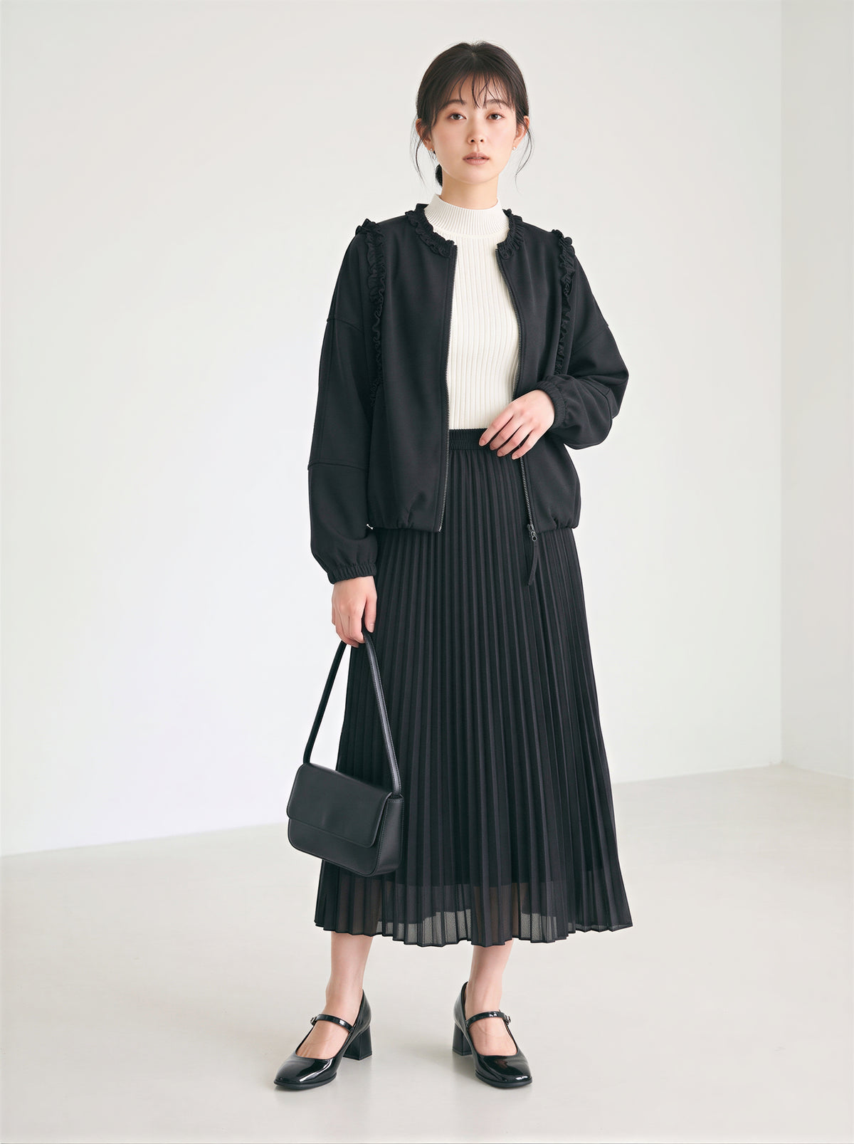 「兩色」「秋季新品 」 M-2XL 荷葉邊寬鬆短版夾克