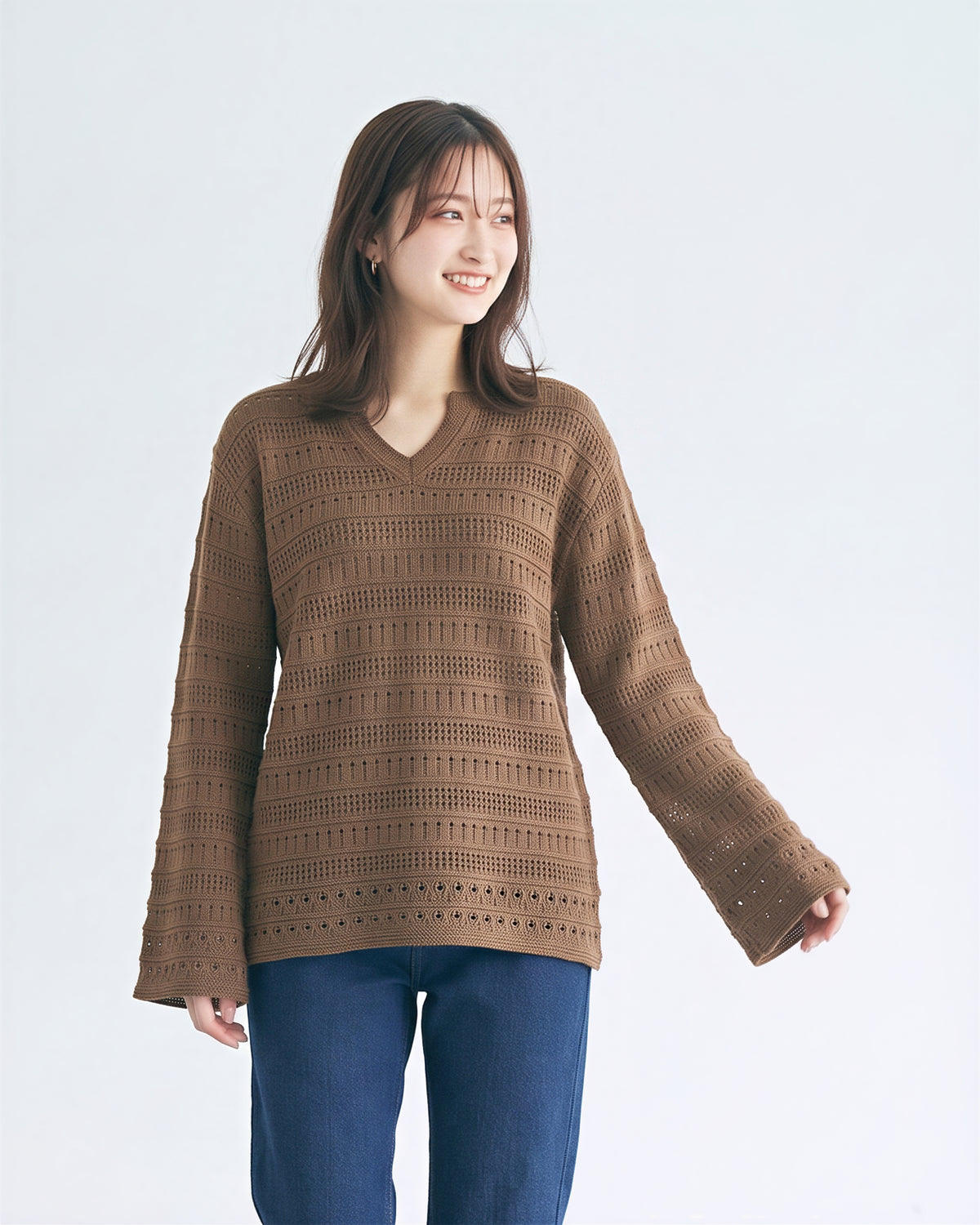 「秋季新品 」「多色」 鏤空紋理 | 小V領寬鬆針織衫