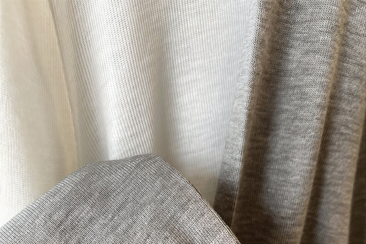 「秋季新品 」「兩色」S-2XL 圓領莫代爾修身打底長袖T恤