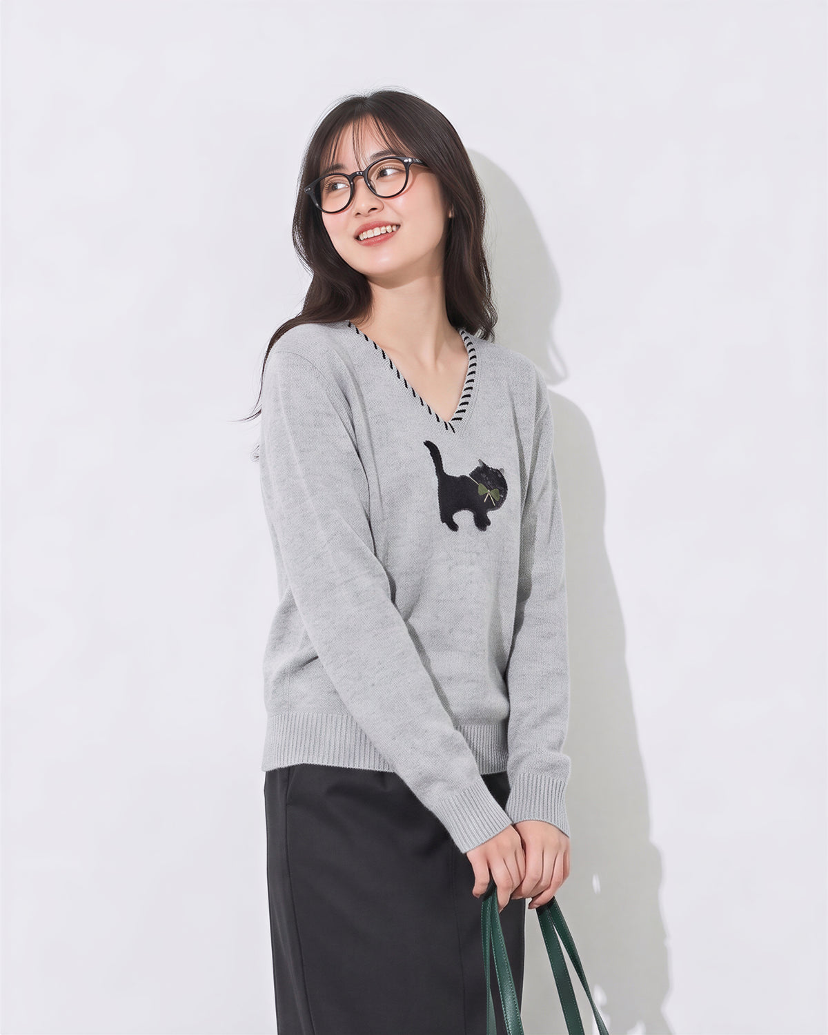 「兩色」S-XL V領鏤空滾邊 | 小貓圖案長袖針織衫