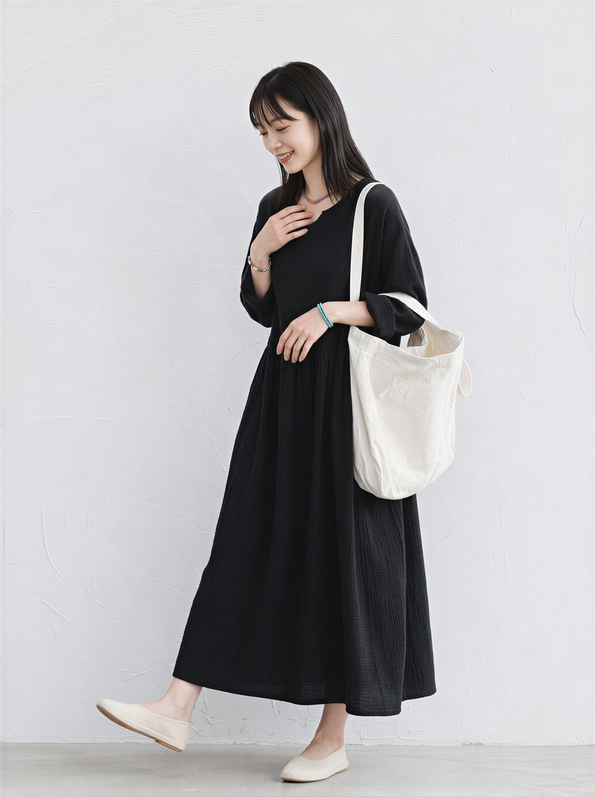 「秋季新品 」「兩色」寬鬆V領抓皺長版洋裝