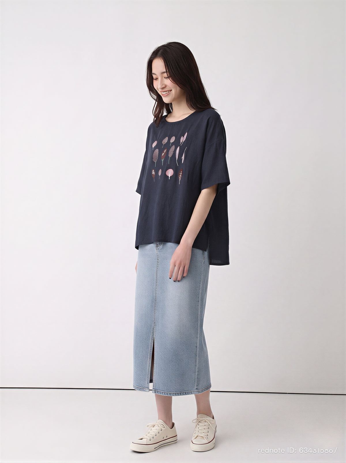 「3色」M-2XL 刺繡圖案 | 寬鬆舒適休閒圓領T恤