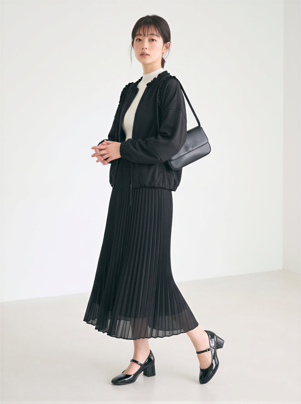 「兩色」「秋季新品 」 M-2XL 荷葉邊寬鬆短版夾克