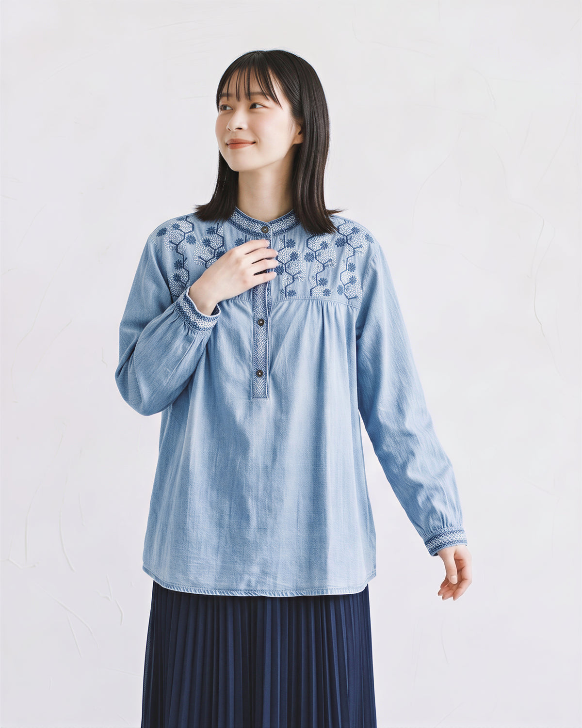 「秋季新品 」 M-2XL 刺繡立領寬鬆襯衫