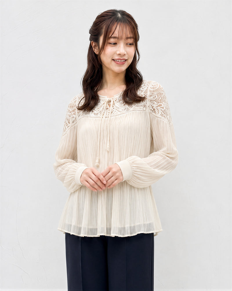 「秋季新品 」蕾絲拼接壓褶襯衫