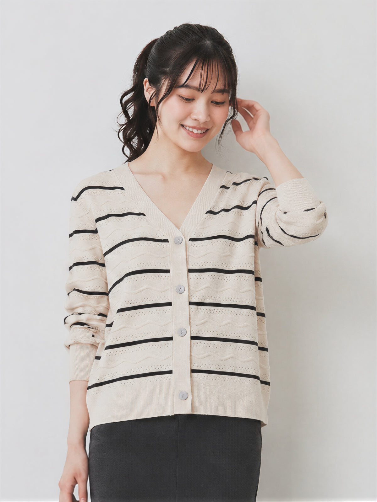 「秋季新品 」S-2XL V領條紋鏤空針織開襟衫