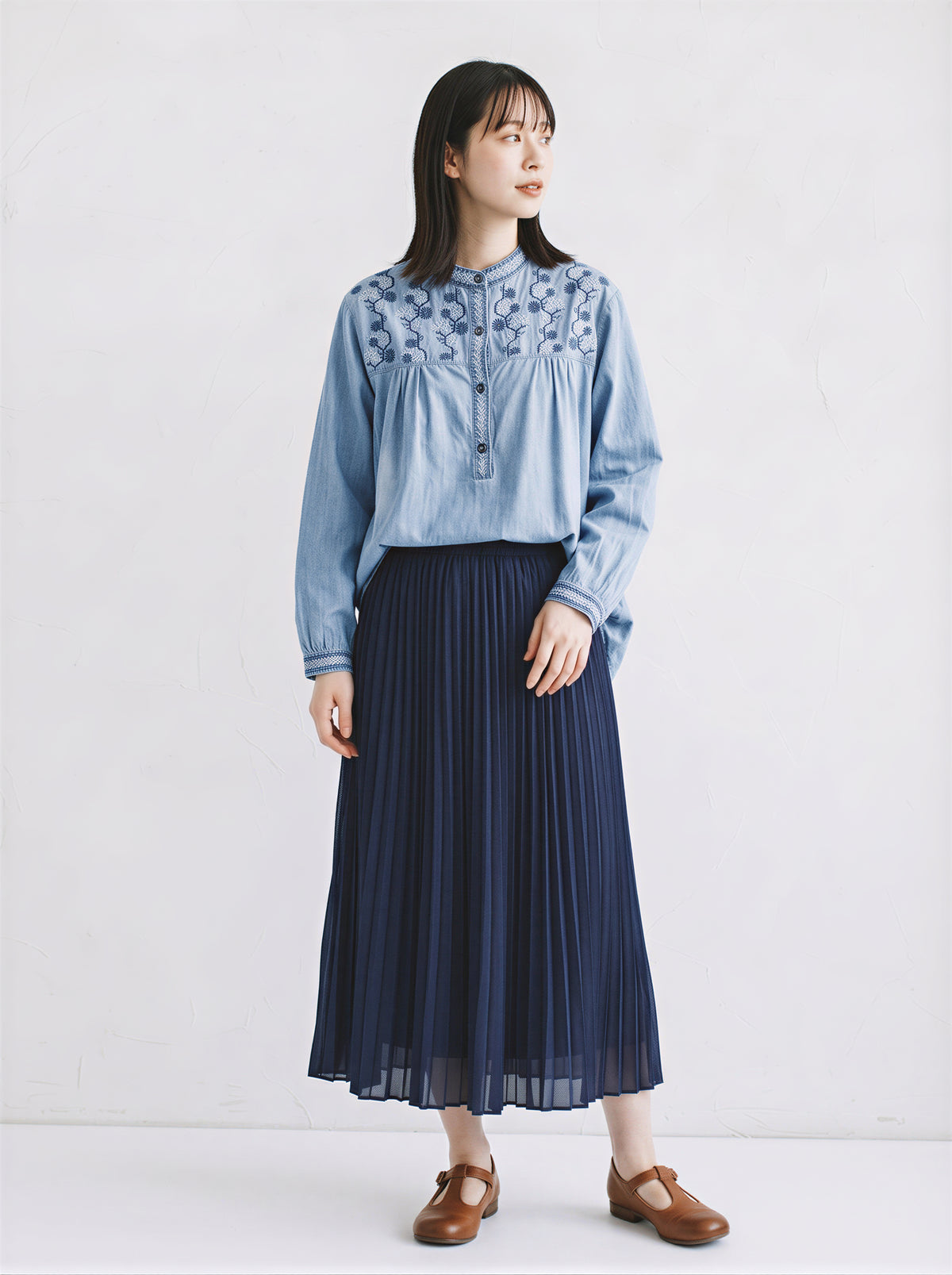 「秋季新品 」 M-2XL 刺繡立領寬鬆襯衫
