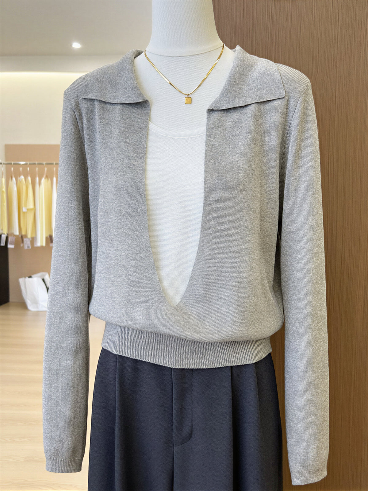「兩色」S-XL 翻領深V拼接 | 收腰假兩件針織衫