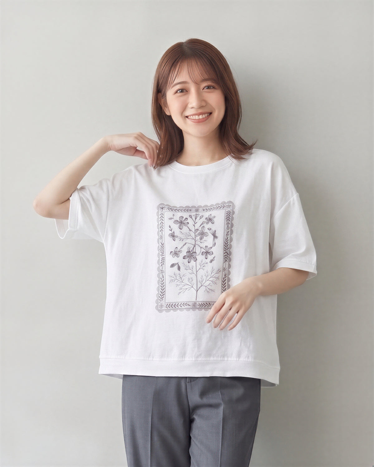薄款T卹  寬鬆落肩 | 花卉印花T恤