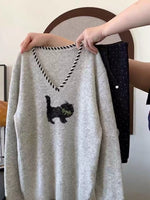 「兩色」S-XL V領鏤空滾邊 | 小貓圖案長袖針織衫