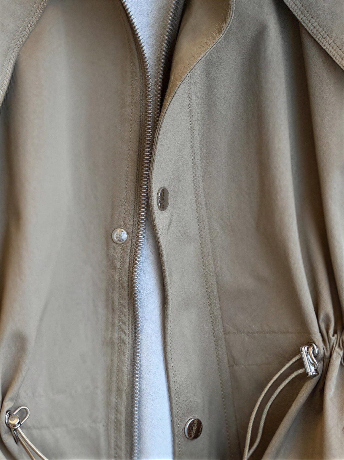 「兩色」「秋季新品 」 S-2XL 連帽抽繩廓形風衣