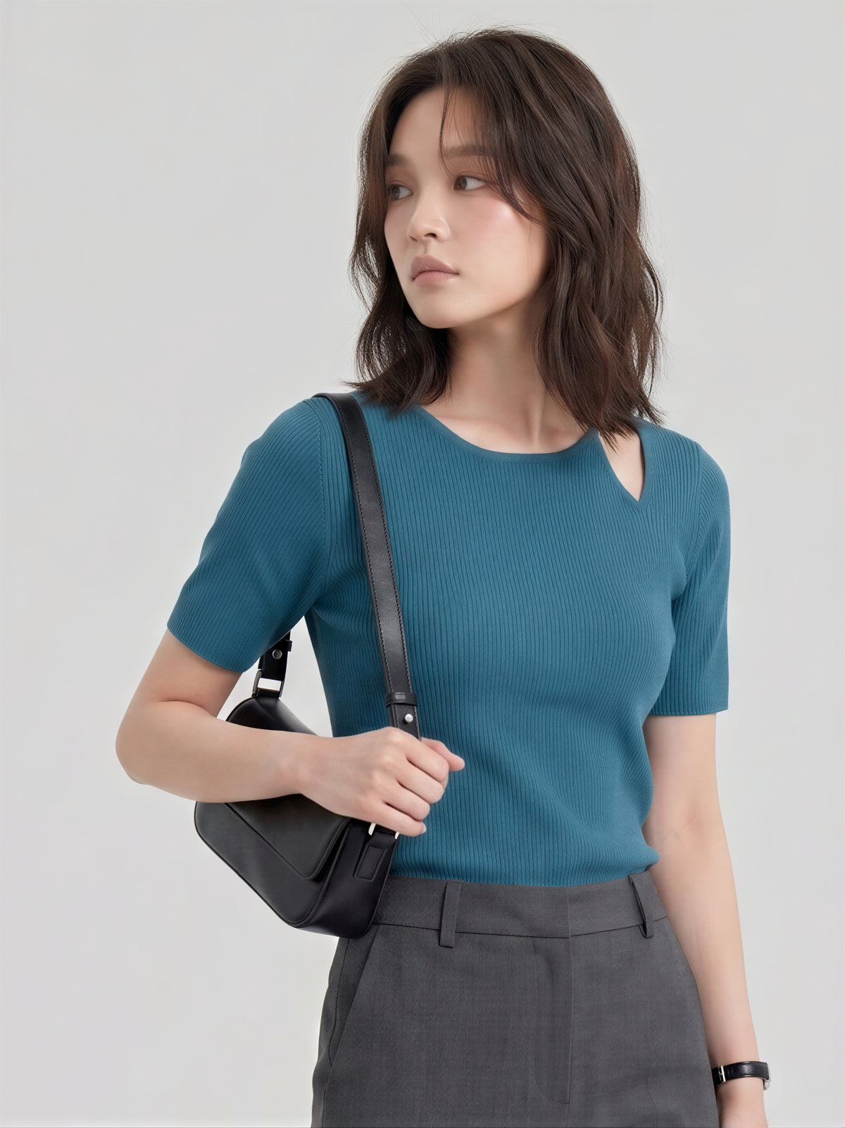 高彈精紡柔軟親膚 設計感獨特上衣 短袖針織衫