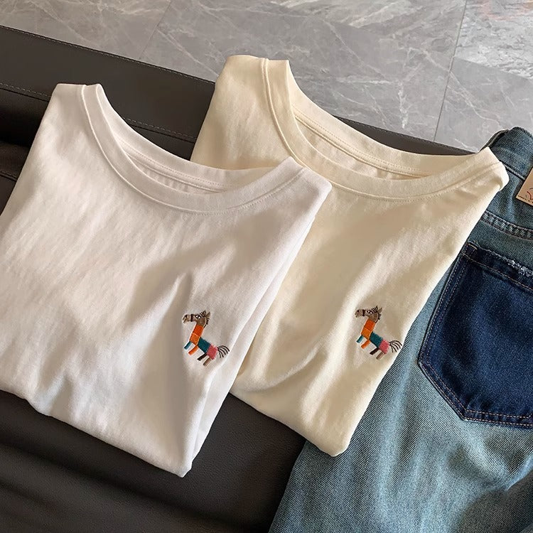 簡約圓領小馬刺繡T恤