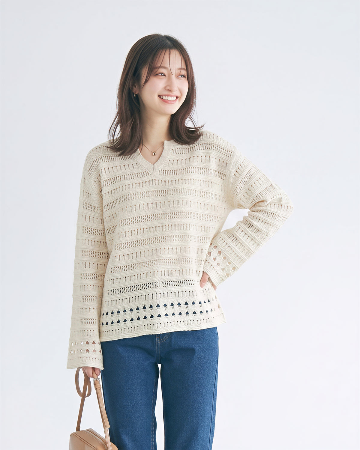 「秋季新品 」「多色」 鏤空紋理 | 小V領寬鬆針織衫