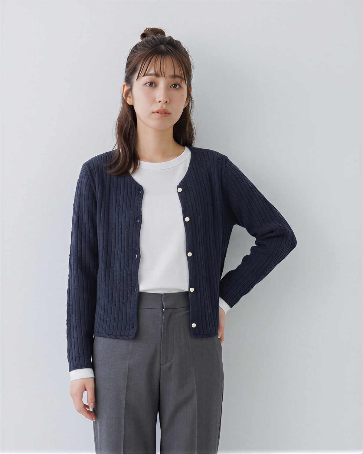 「秋季新品 」坑條立體紋針織開襟衫