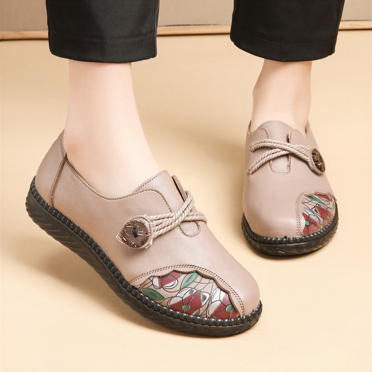 「兩色」拼接刺繡 軟底圓頭 單鞋