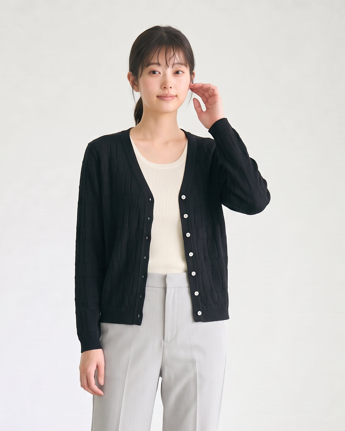 「秋季新品 」「多色」竹節肌理 紗線質地柔軟細膩 V領針織開襟衫