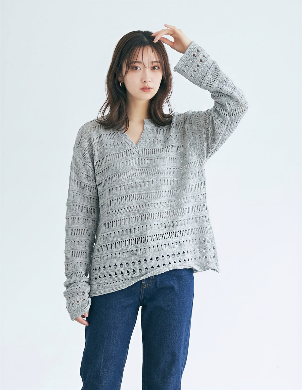 「秋季新品 」「多色」 鏤空紋理 | 小V領寬鬆針織衫