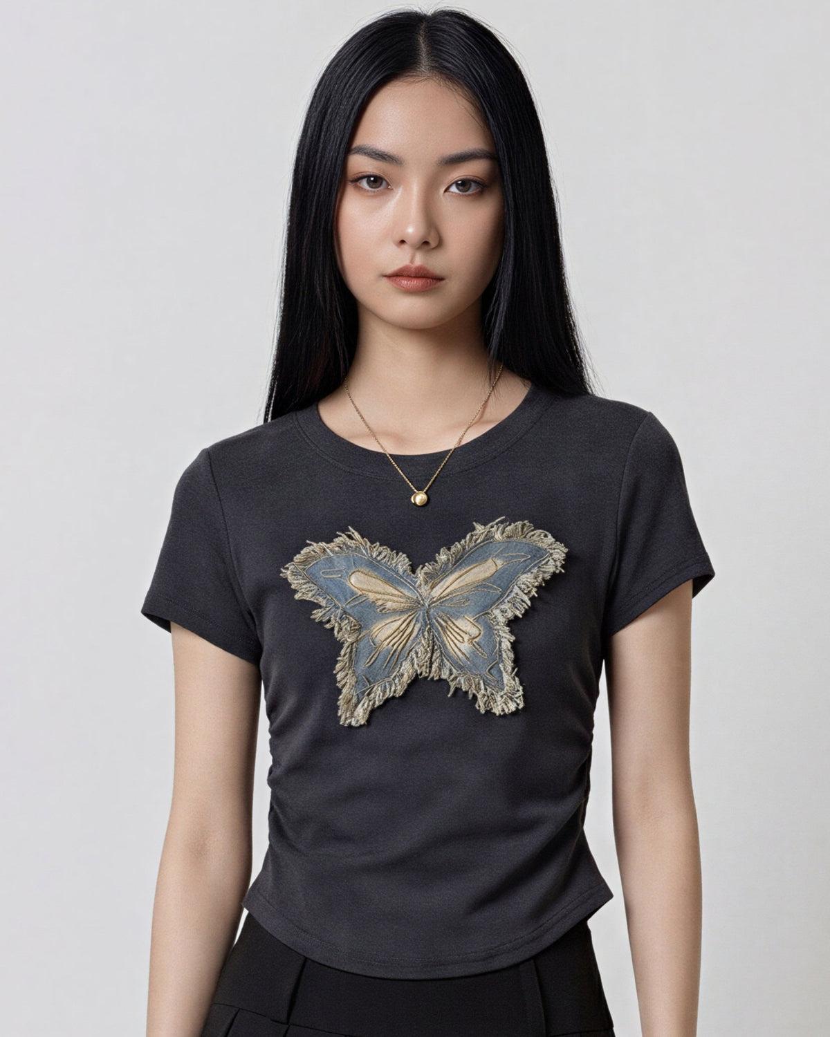 蝴蝶立體毛邊貼布 圓領短袖T恤-黑色-5XL
