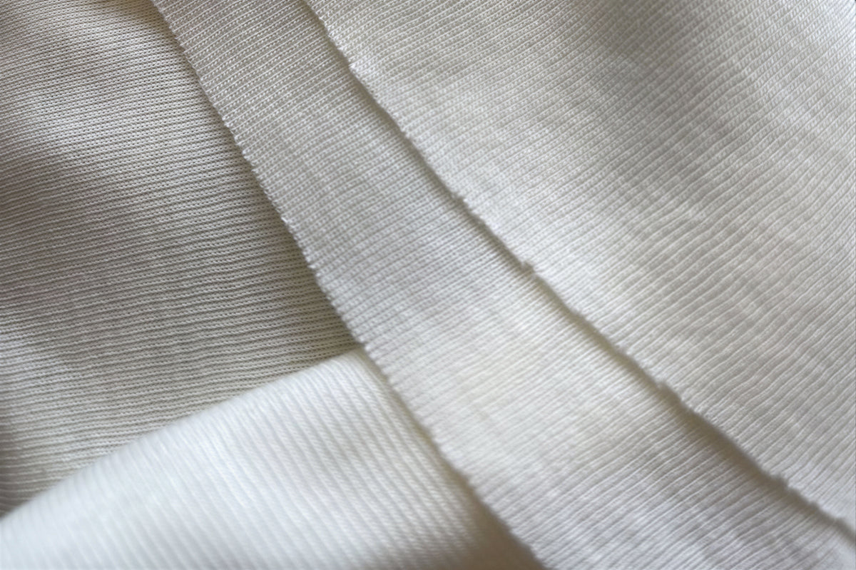 「秋季新品 」「兩色」S-2XL 圓領莫代爾修身打底長袖T恤