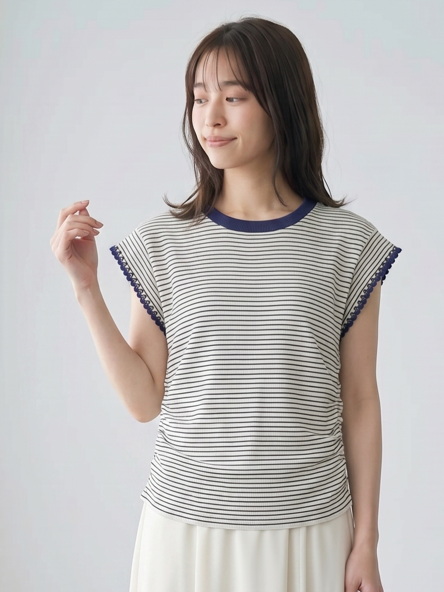 藍色條紋撞色領邊T恤