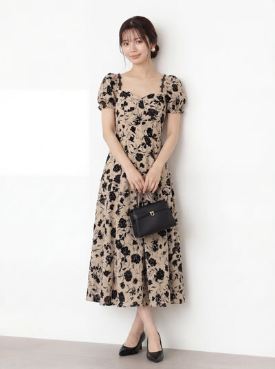 方領泡泡袖收腰碎花洋裝-淺米色-XL