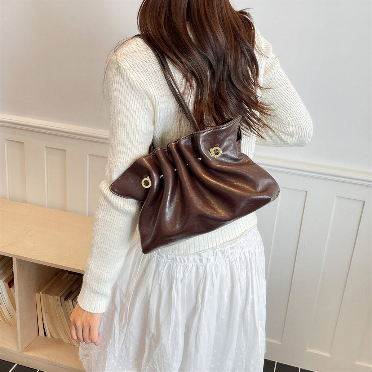 「多色」立體褶皺 金屬扣點綴 褶皺托特風手提包