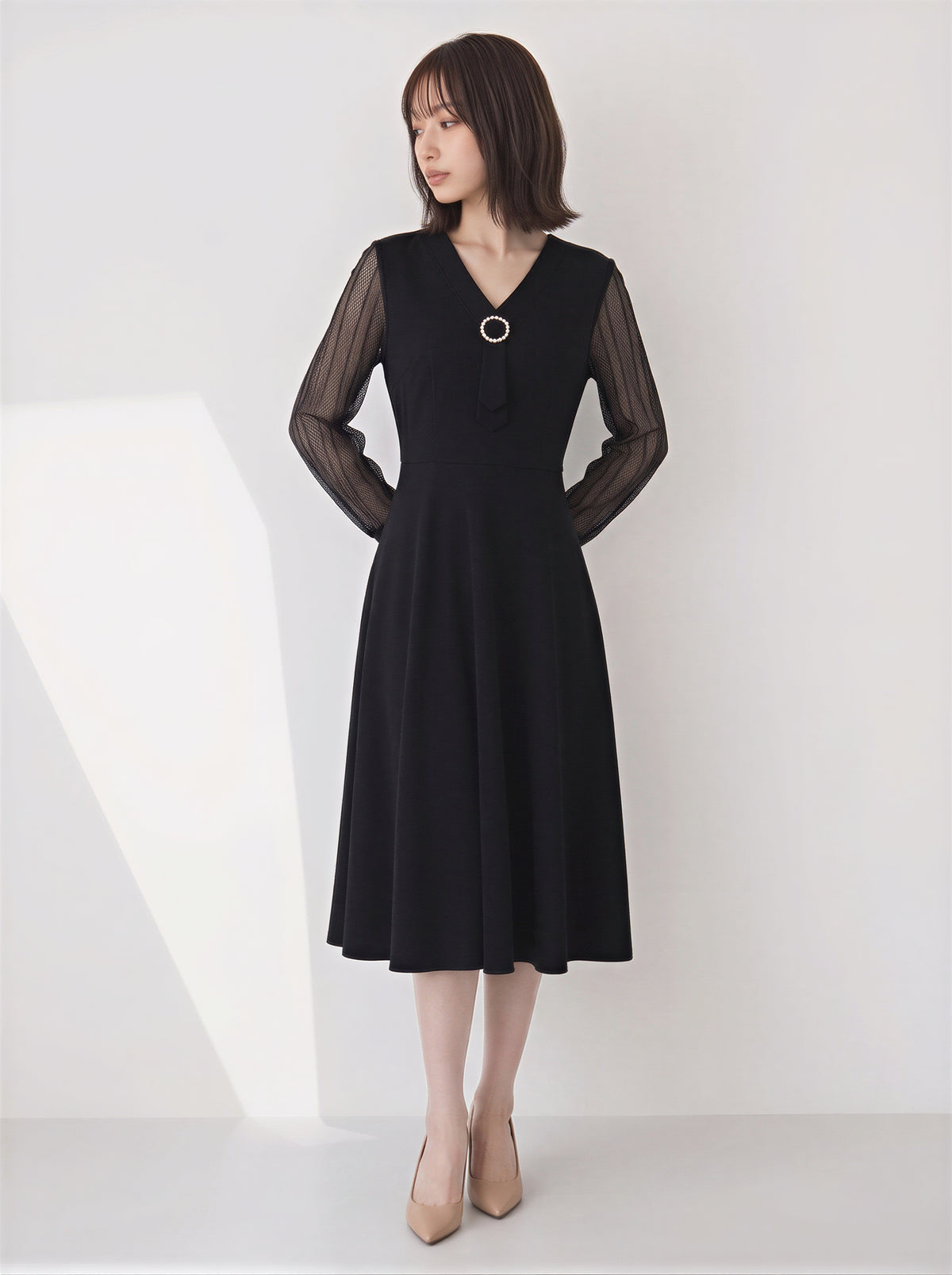 「秋季新品 」M~5XL V領收腰網紗袖蕾絲洋裝
