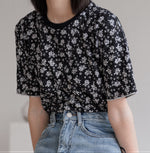 日系刺繡碎花，寬鬆短袖設計感百搭上衣