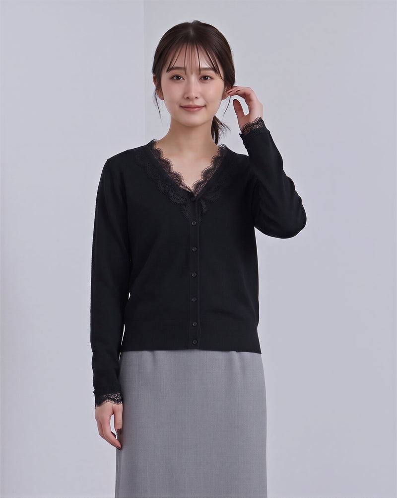 「秋季新品 」「兩色」蕾絲V領修身針織衫