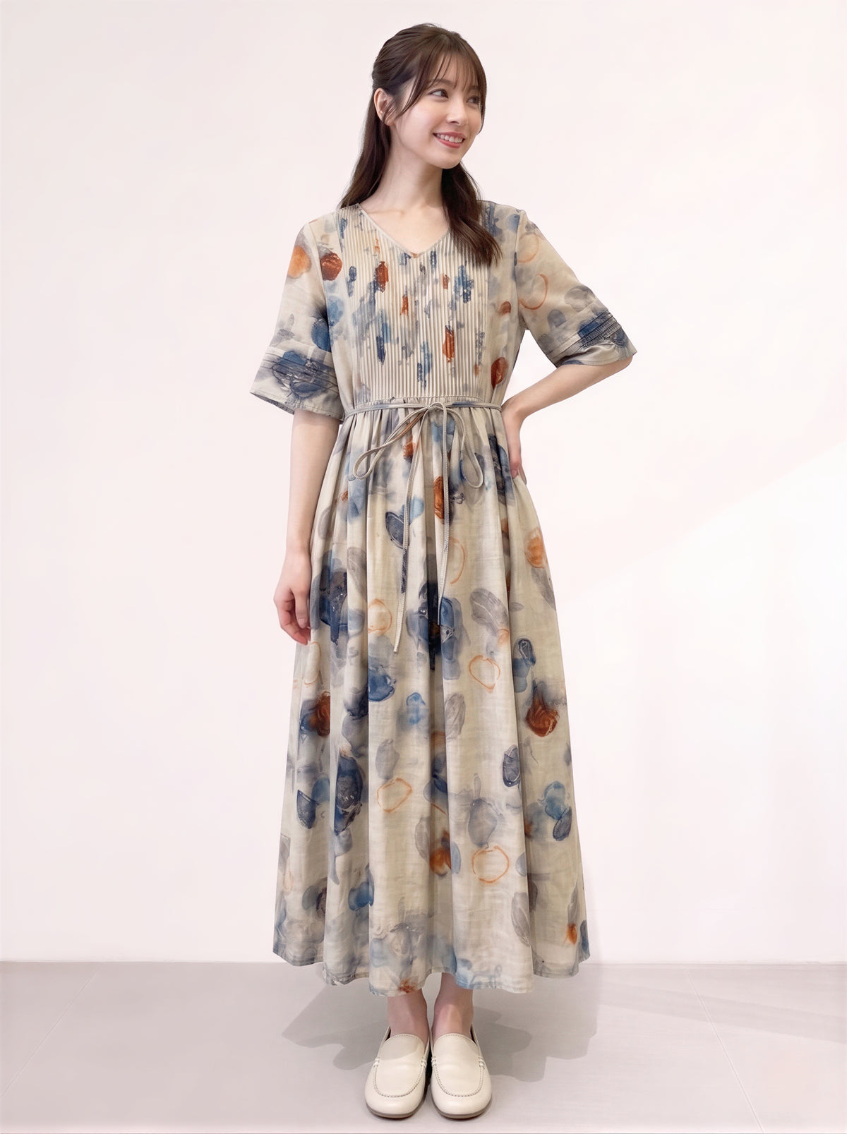 M-2XL 淺米色V領綁帶印花長洋裝