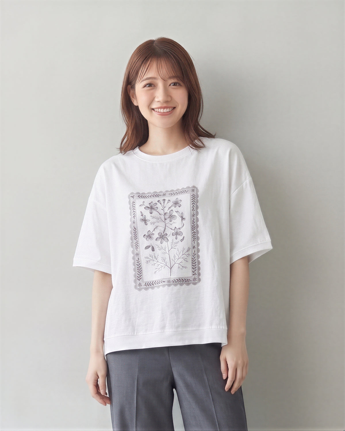 薄款T卹  寬鬆落肩 | 花卉印花T恤