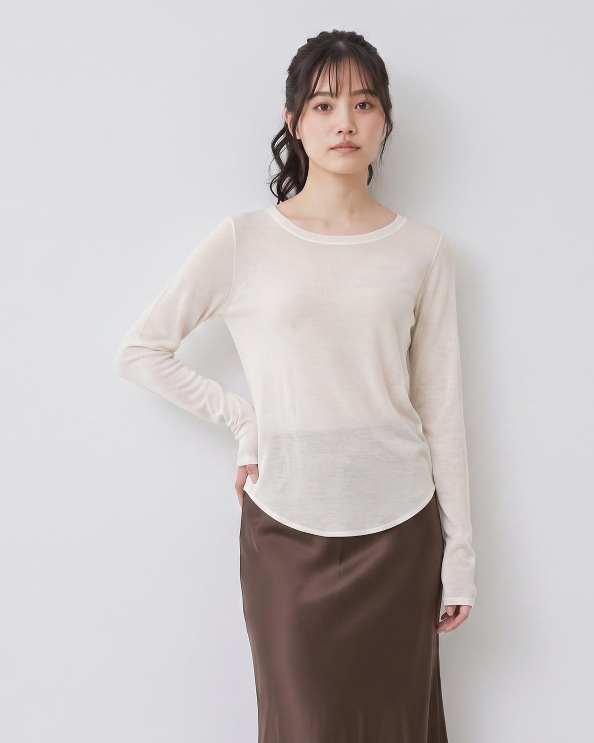 「秋季新品 」「兩色」S-2XL 圓領莫代爾修身打底長袖T恤