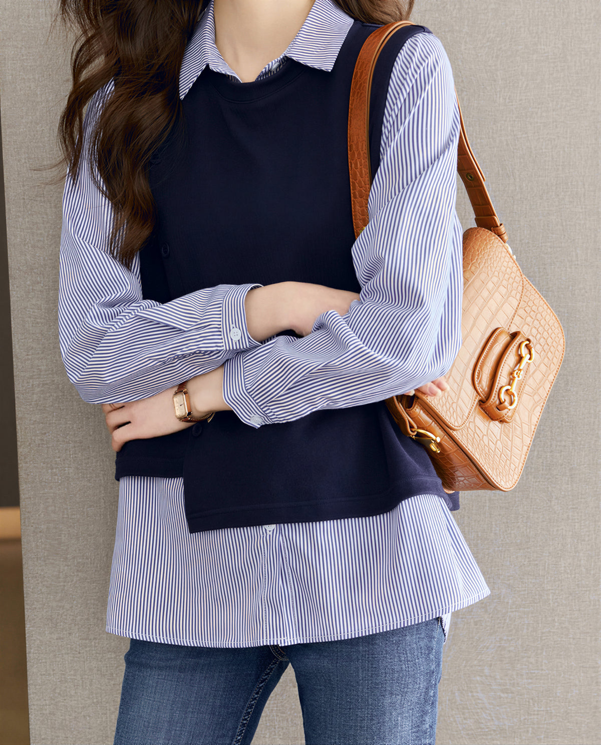 「兩色」「秋季新品 」M-2XL 條紋拼接錯位下擺假兩件襯衫