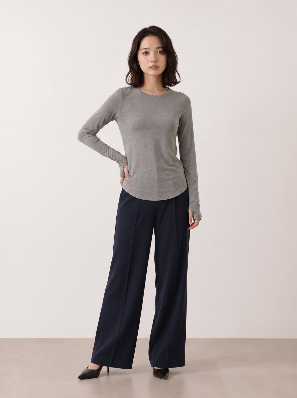 「秋季新品 」「兩色」S-2XL 圓領莫代爾修身打底長袖T恤
